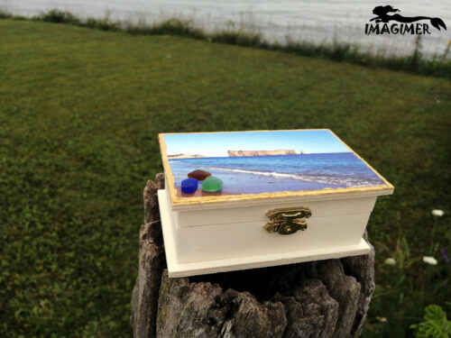 Beach memory box